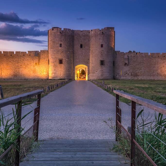 Maison A 800M Des Remparts Aigues-Mortes Exterior foto